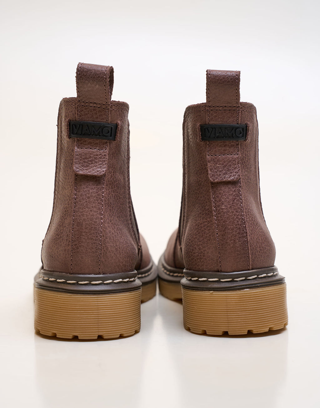 Bota Elton