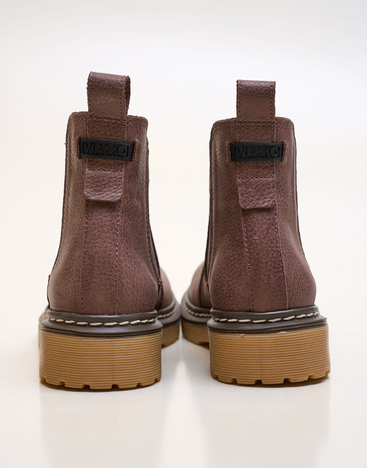 Bota Elton