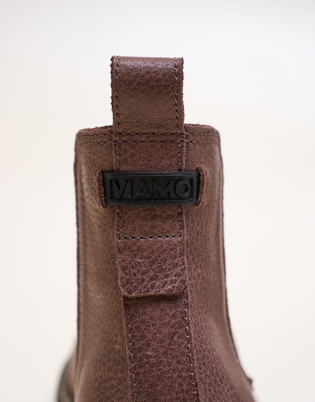Bota Elton