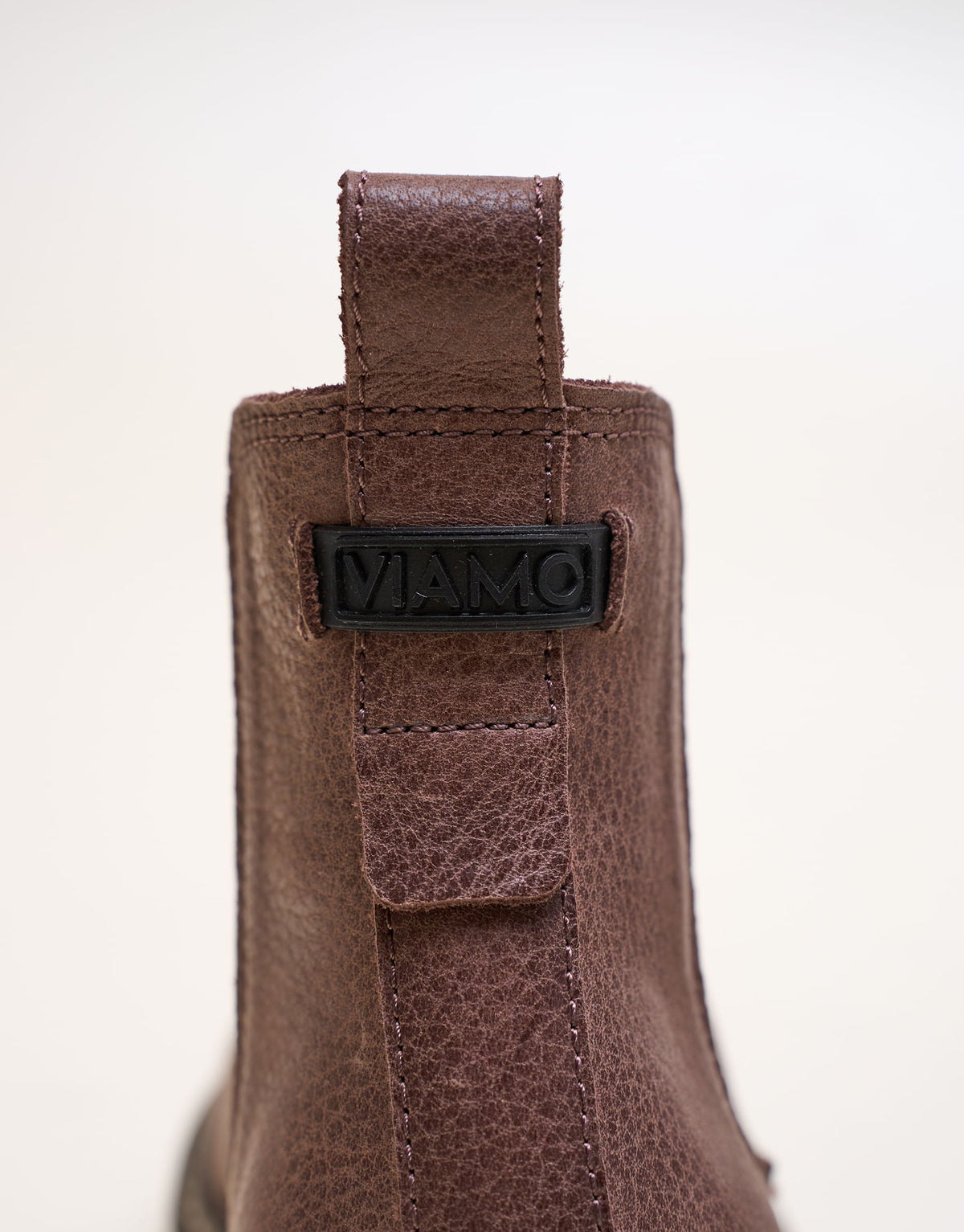 Bota Elton