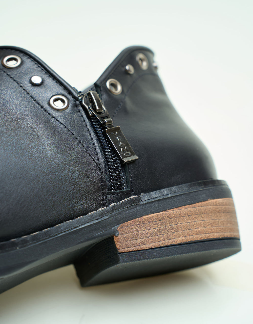Botin Davel